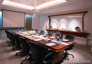 The Dusit Thani Hotel 17
